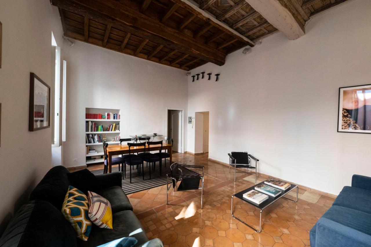 Artsy And Elegant Apartment Near Pantheon Рим Экстерьер фото