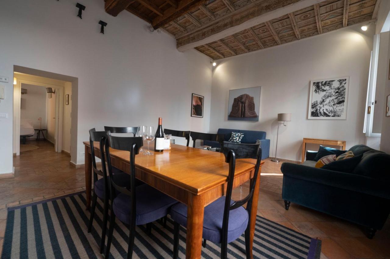 Artsy And Elegant Apartment Near Pantheon Рим Экстерьер фото